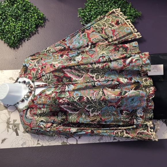 Umgee Floral Wide Sleeve Pom Pom Top - Picture 3 of 5